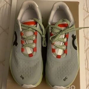 On Running cloud monster Green and Red Sneakers